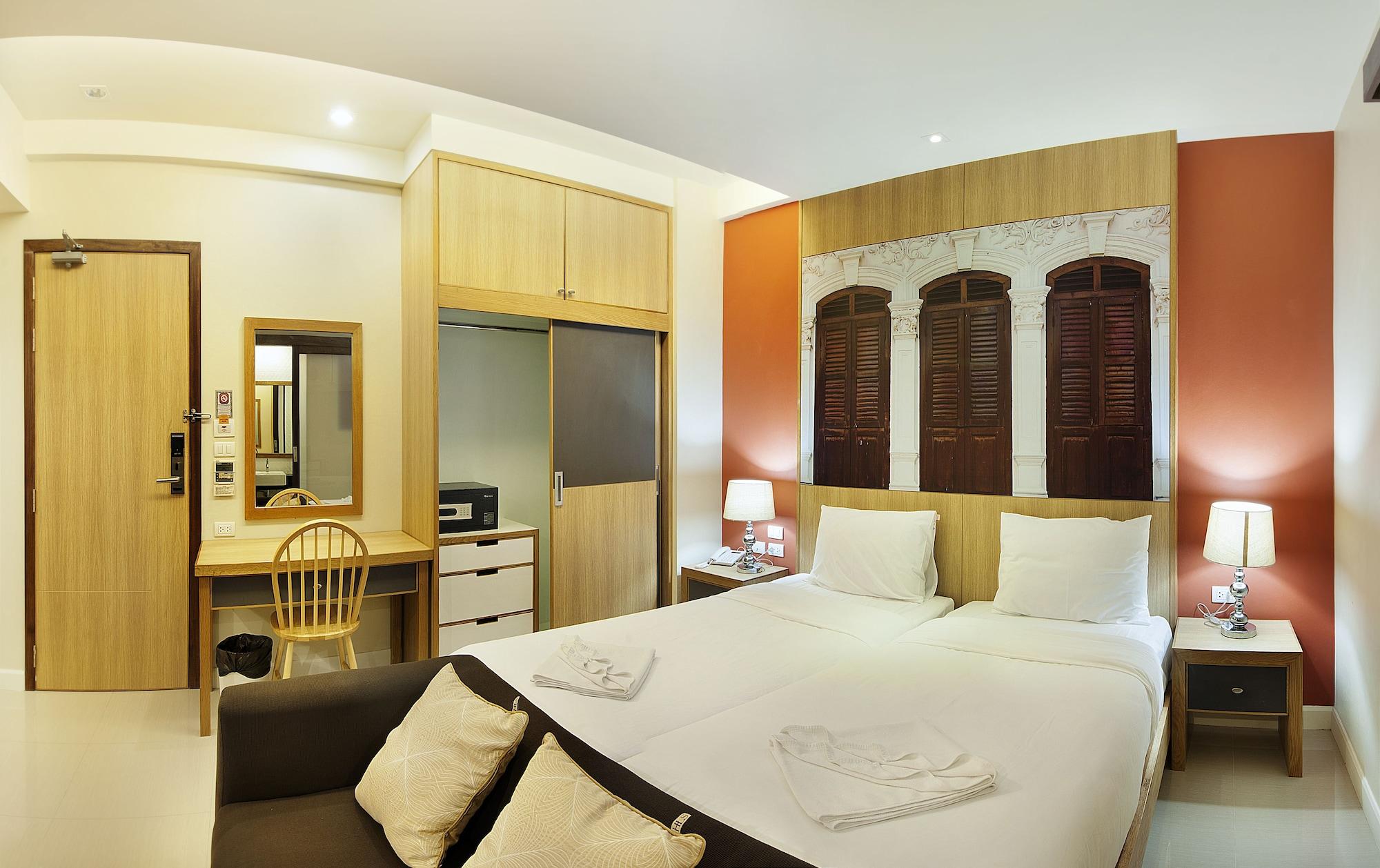Ratana Hotel Rassada, Phuket Town- Sha Extra Plus Bagian luar foto