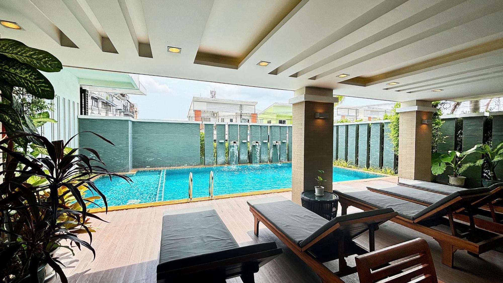 Ratana Hotel Rassada, Phuket Town- Sha Extra Plus Bagian luar foto