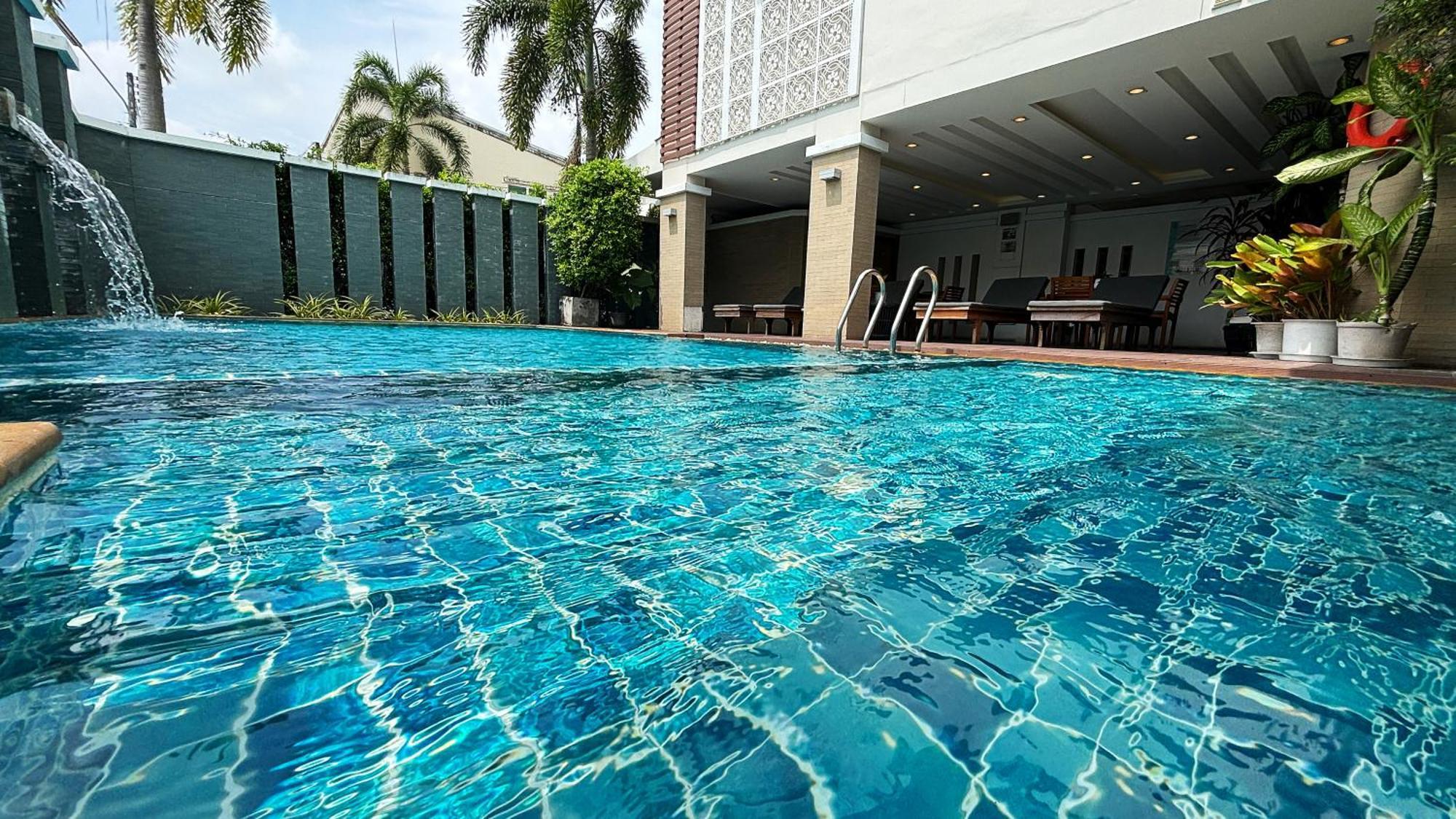 Ratana Hotel Rassada, Phuket Town- Sha Extra Plus Bagian luar foto